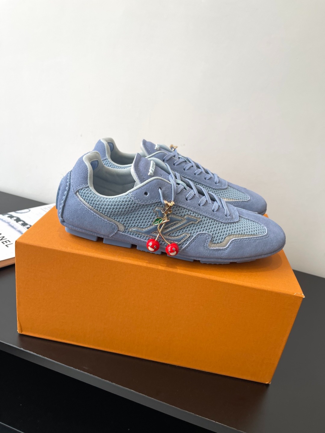 루이비통 신상 스니커즈