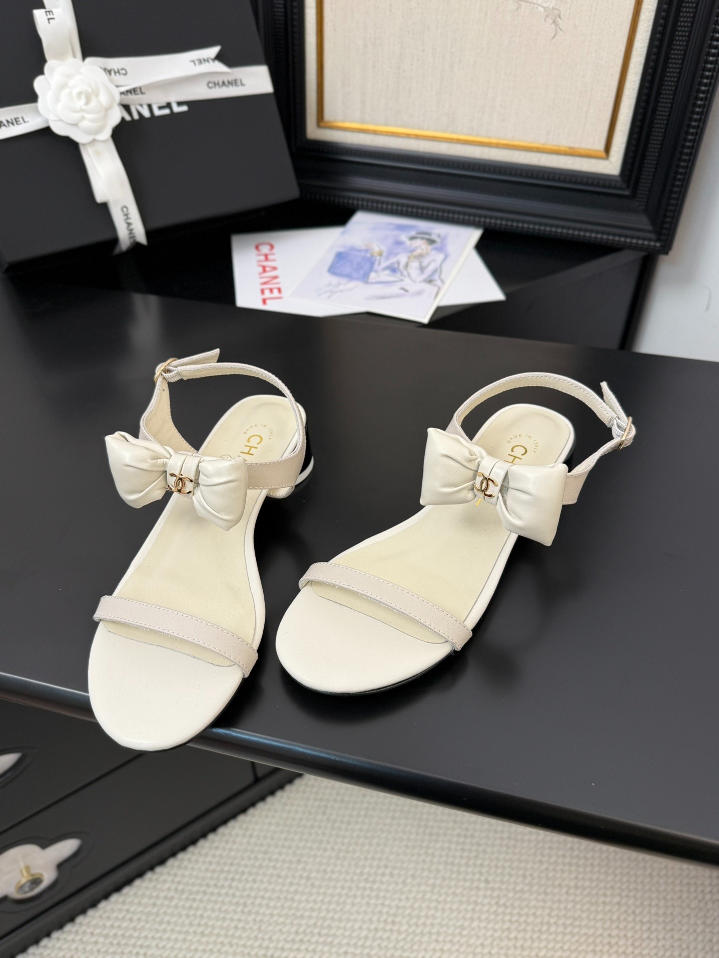샤넬 25 신상 통굽 샌들