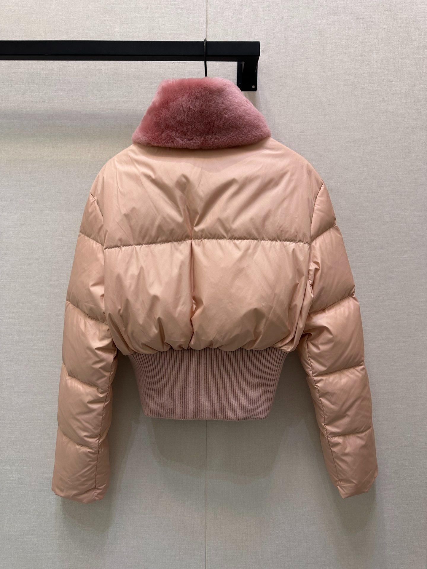 펜디 양털 카라 스키 점퍼 패딩