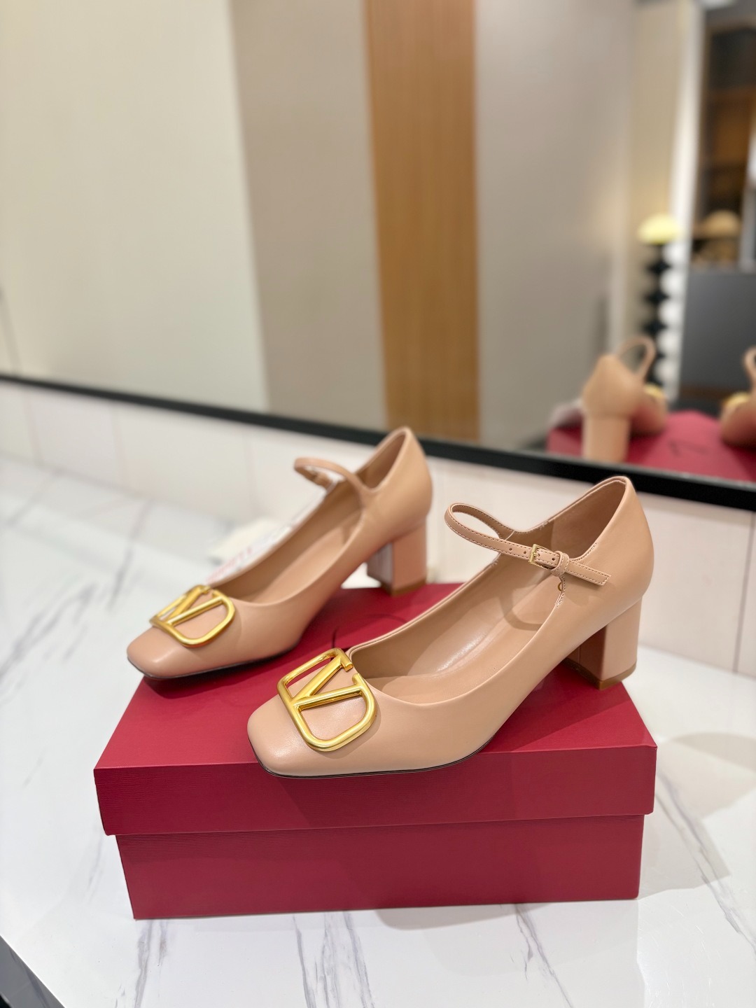 발렌티노 2025ss 신상품 메리제인 단화