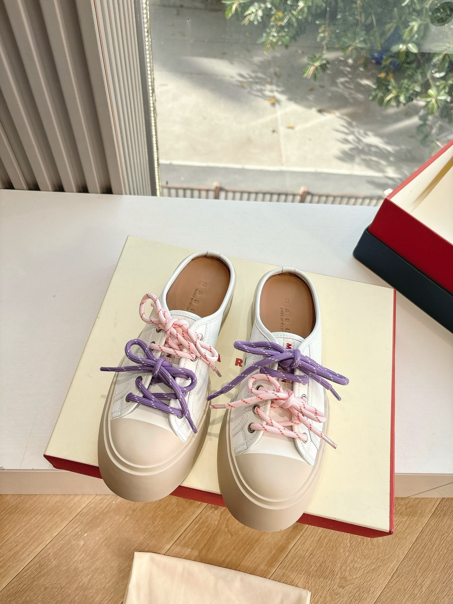 마르니 25s 봄여름 신상 스니커즈