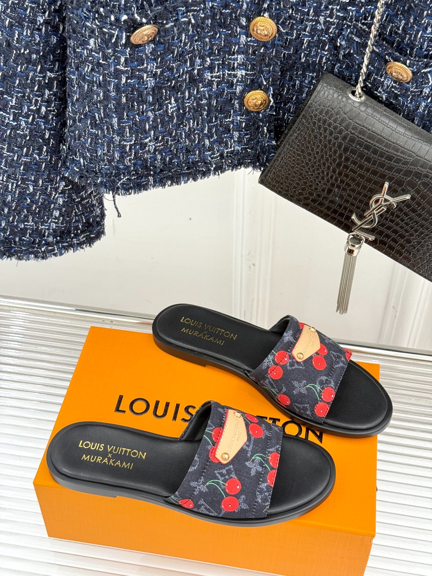 루이비통 25ss 신상 체리 힐 슬리퍼