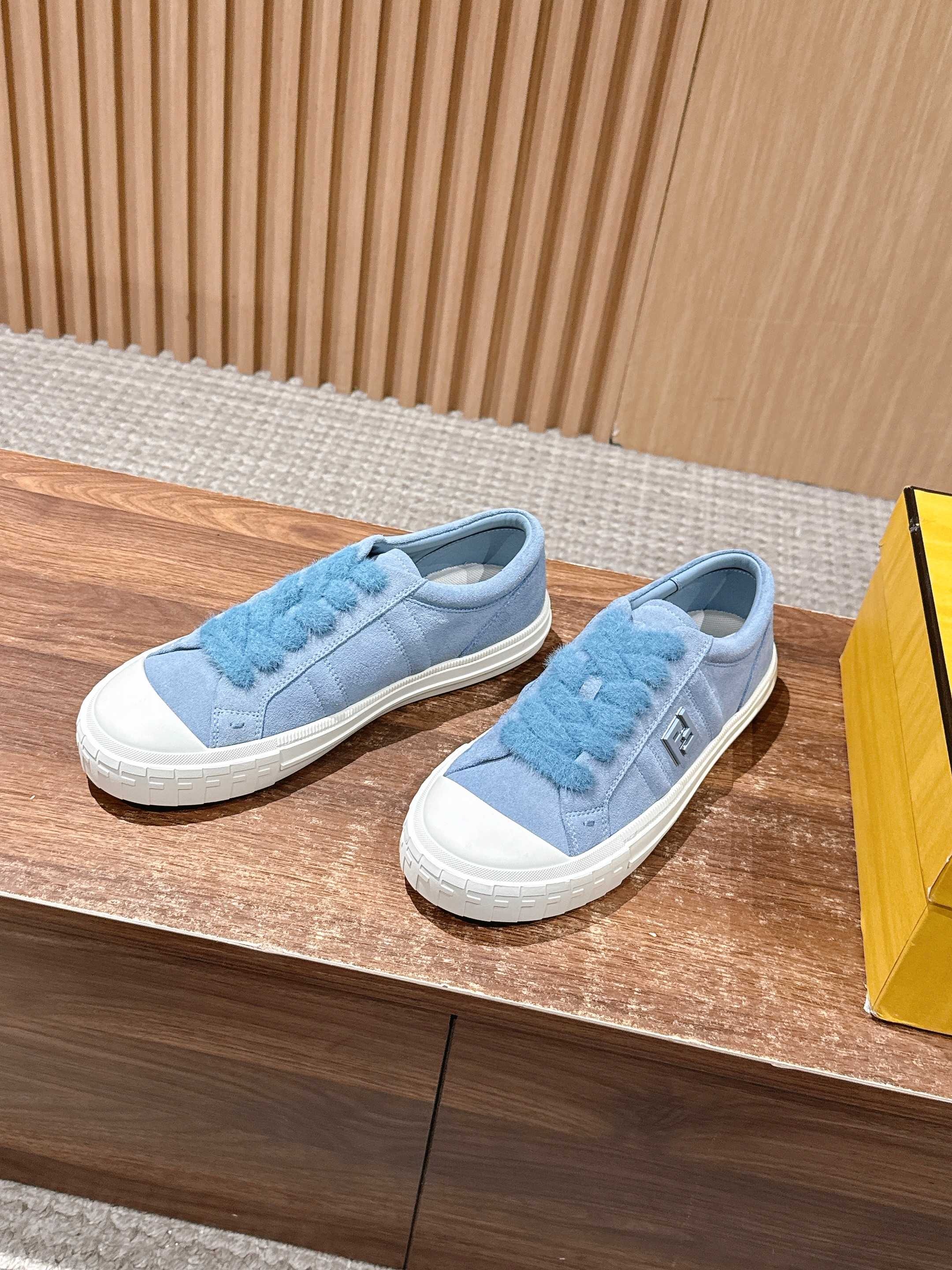 펜디 신상 로우컷 운동화