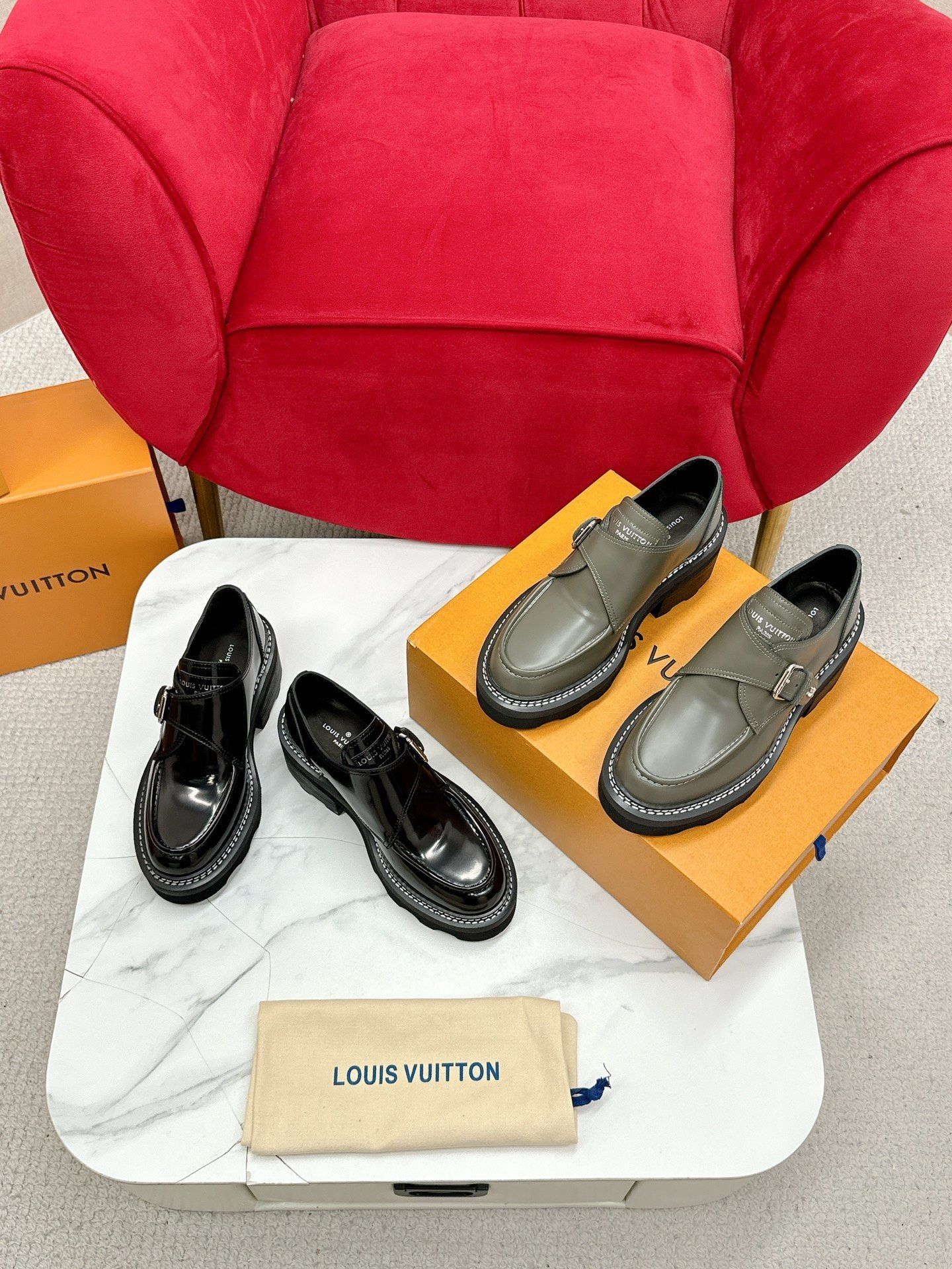 루이비통 신상 패션 메리제인 통굽 로퍼