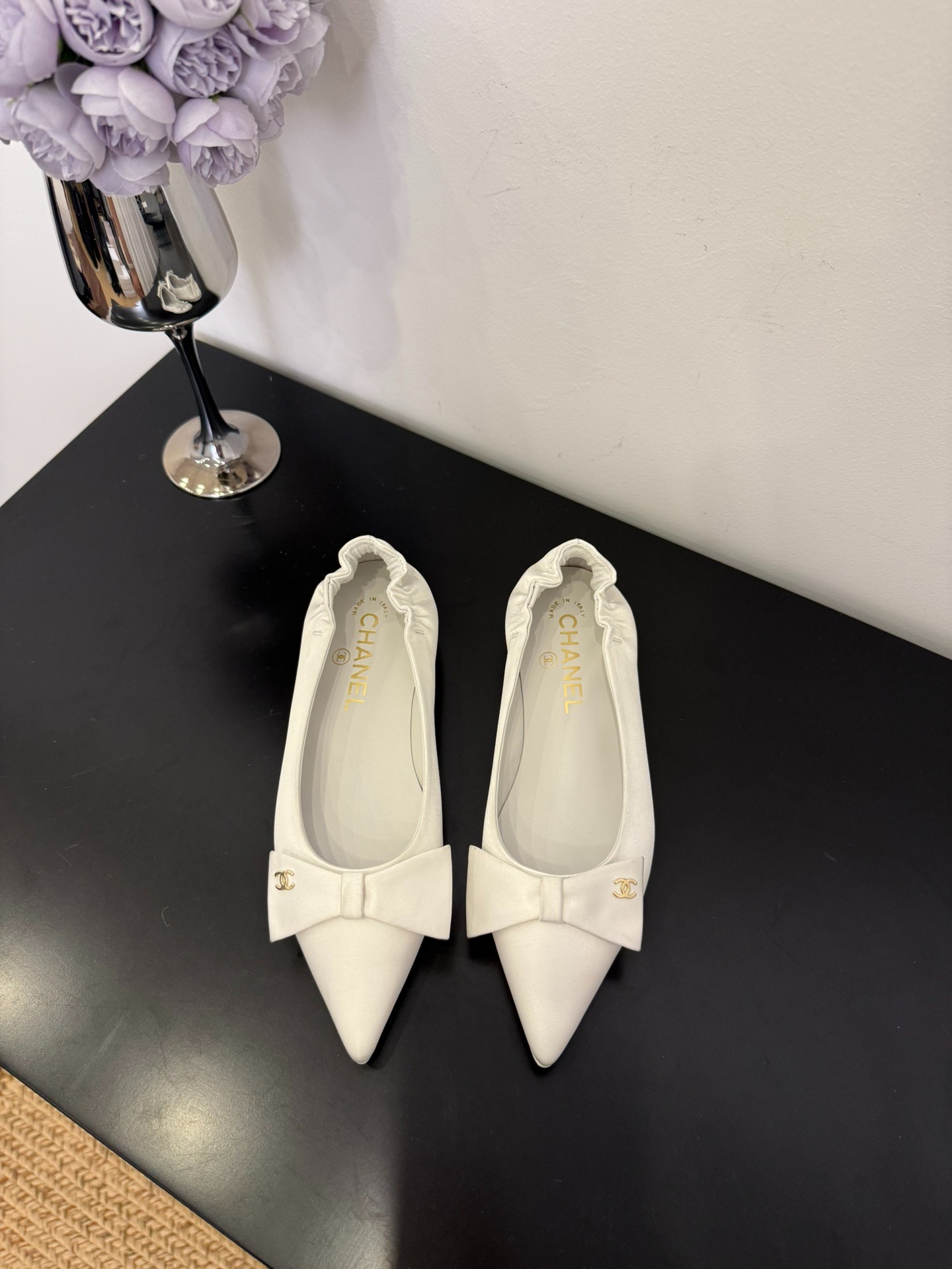 샤넬 25 신상 스틸레토 플랫