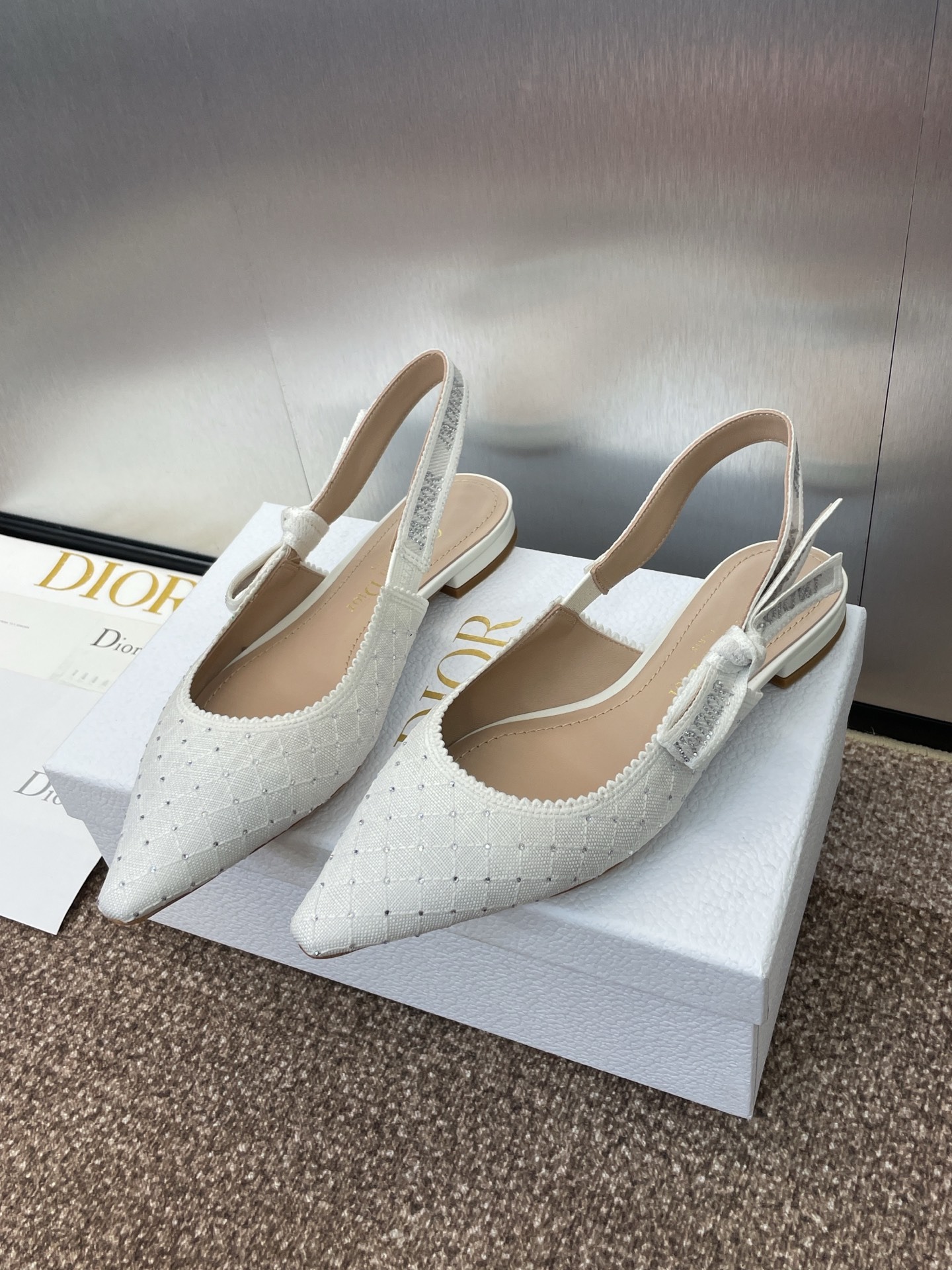 디올 스트랩 백 샌들