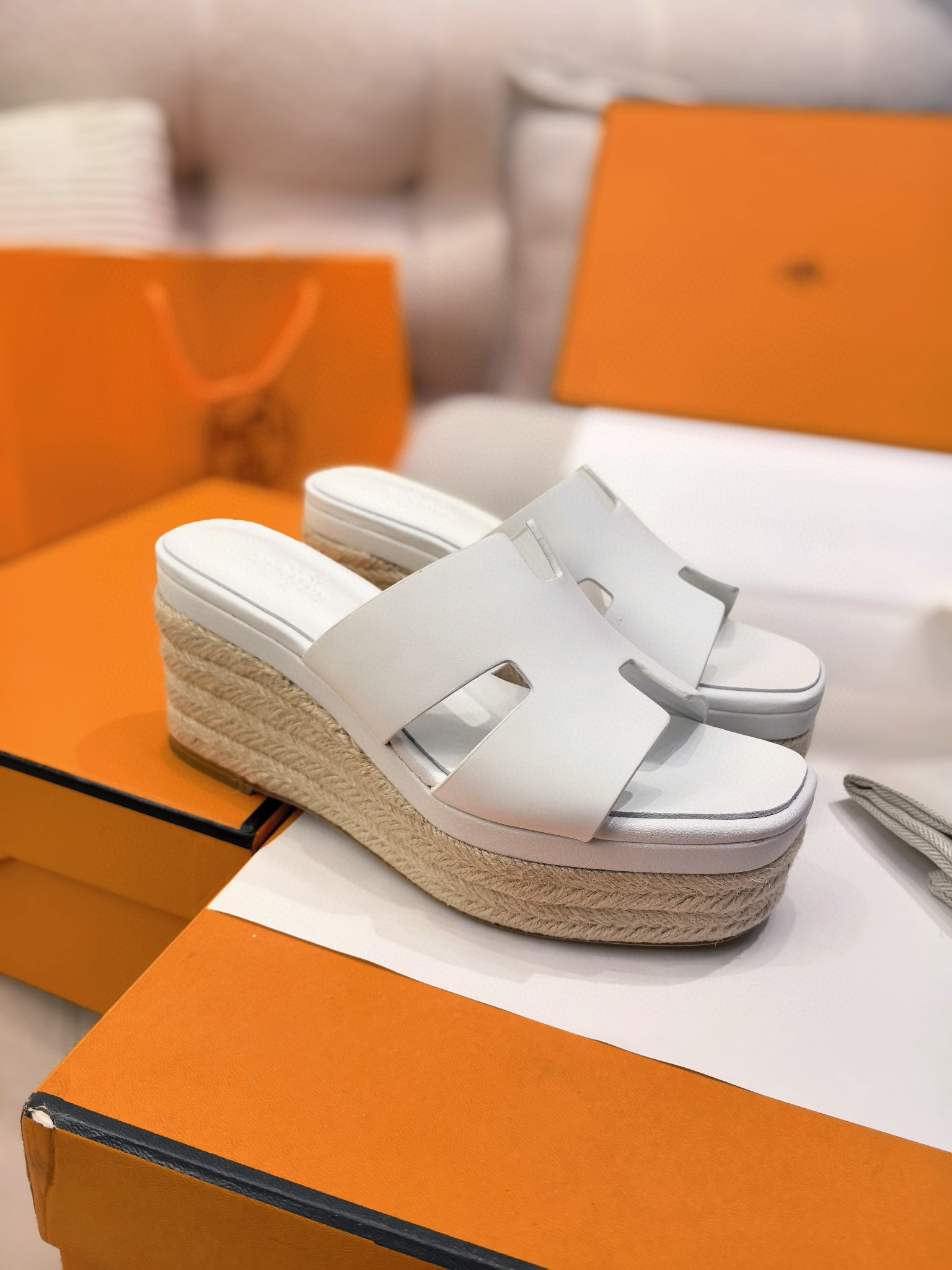 에르메스 2025 봄여름 헤링본 슬리퍼