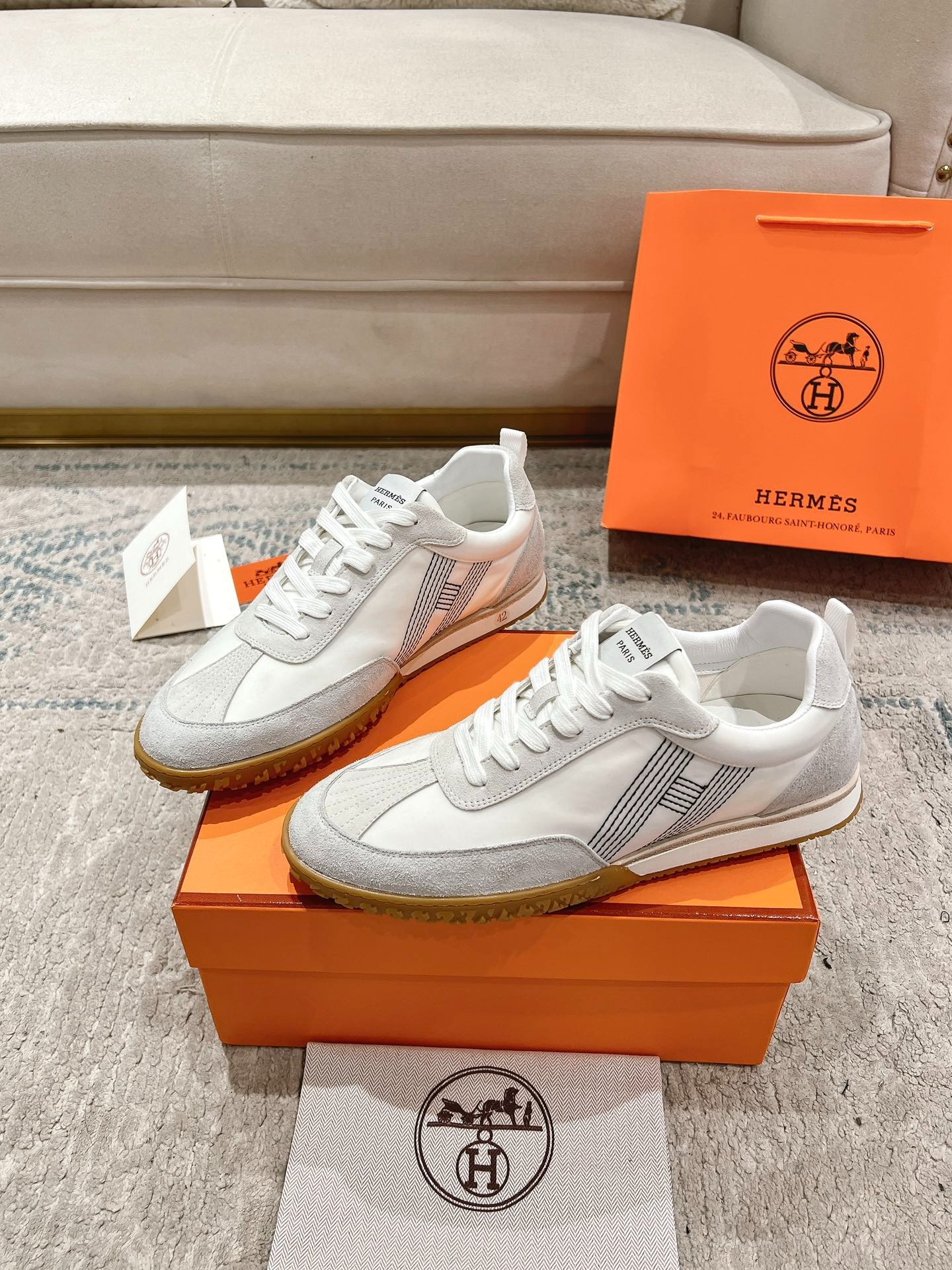 에르메스 스니커즈