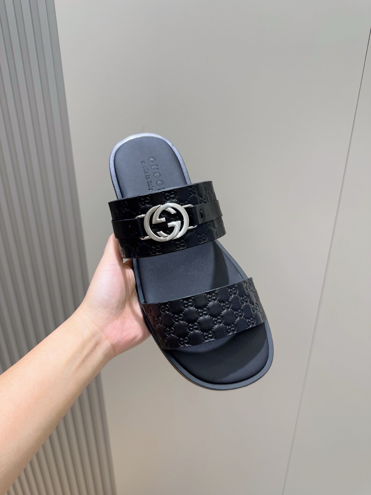 구찌 남성 더블 G슬리퍼