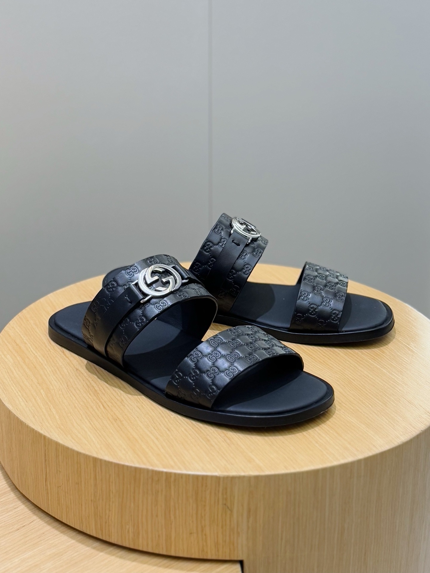구찌 남성 더블 G슬리퍼