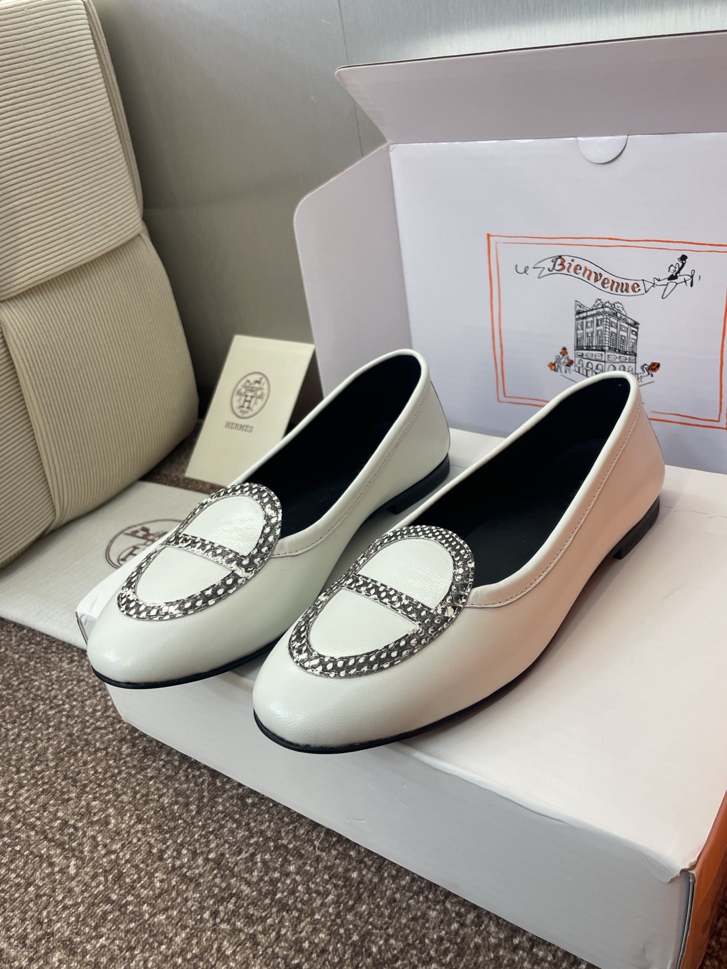 에르메스 25 봄여름 신상 메리제인 로퍼 단화