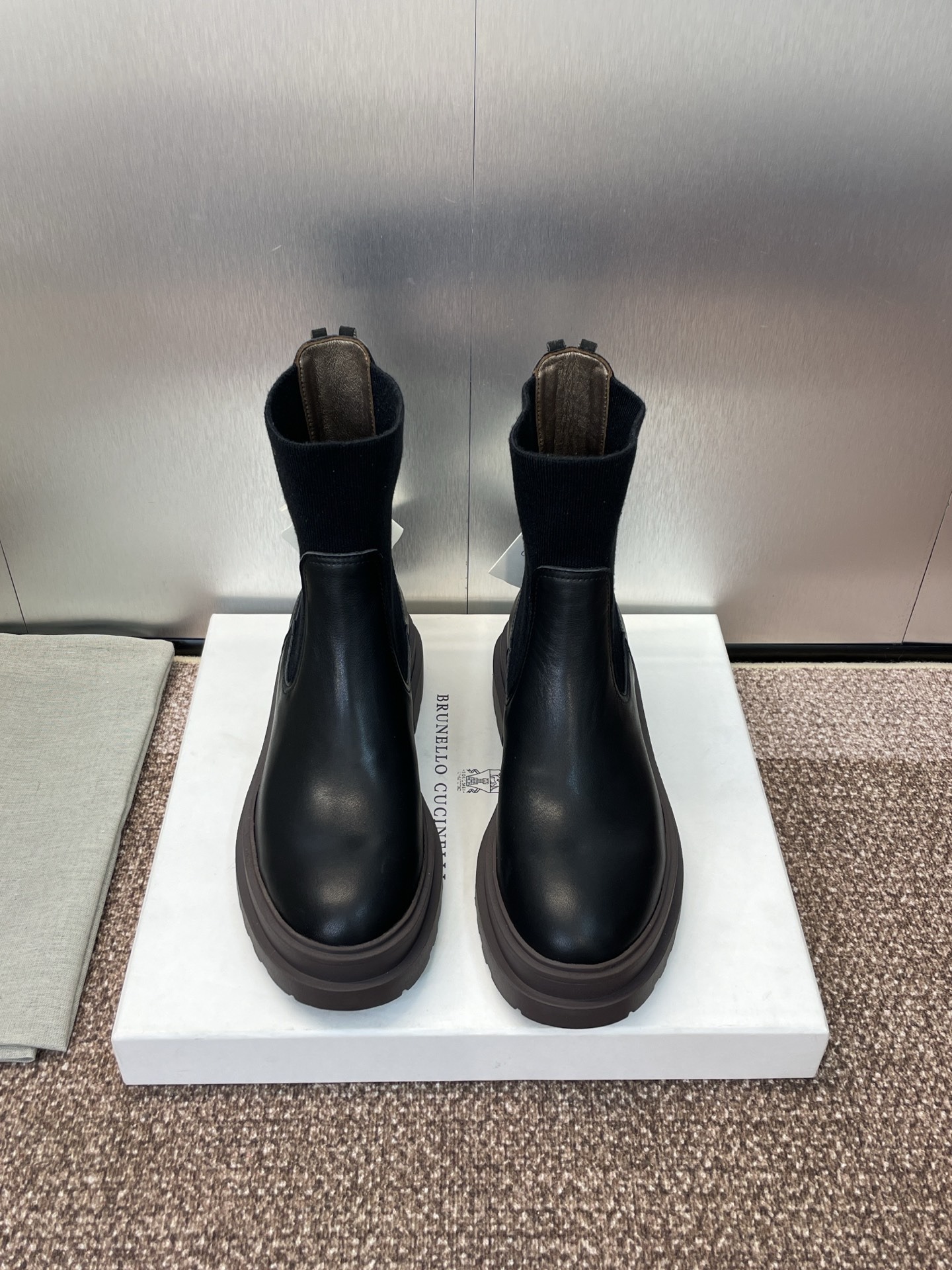 브루넬로쿠치넬리 쿠치넬리 2025 F/W 신상 스판 여성 앵클부츠