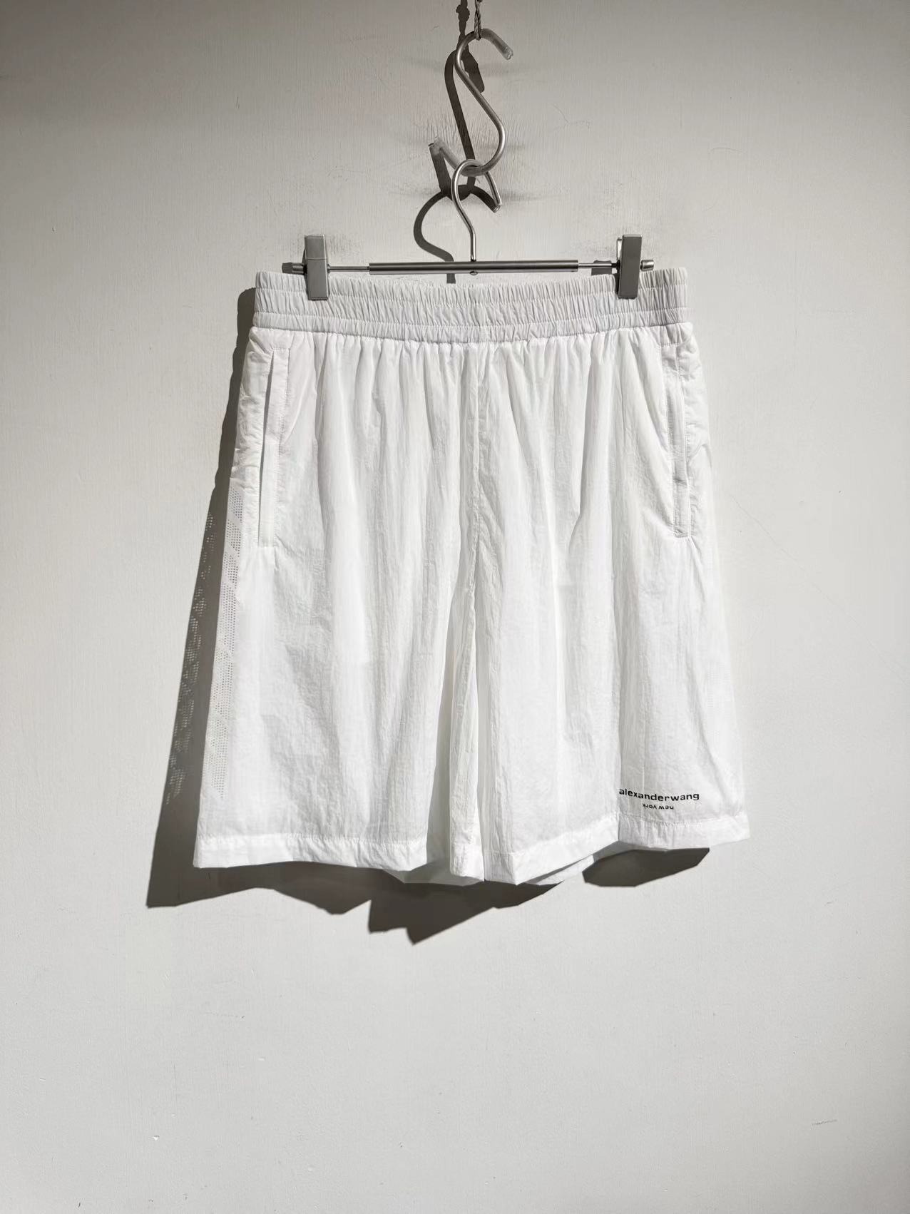 알렉산더왕 자외선 차단 쇼트 팬츠