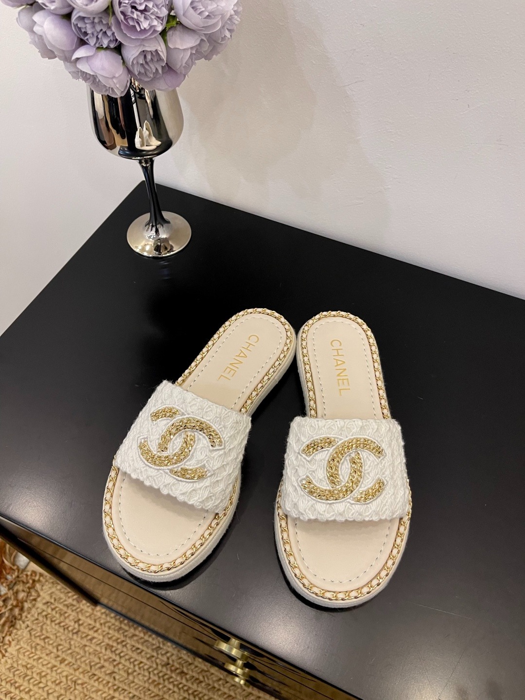 샤넬25 신상 플랫 통굽 슬리퍼