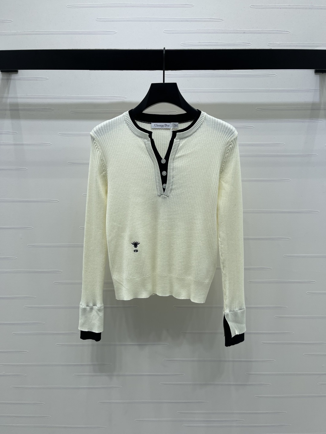 디올 25 신상 브이넥 니트 긴팔