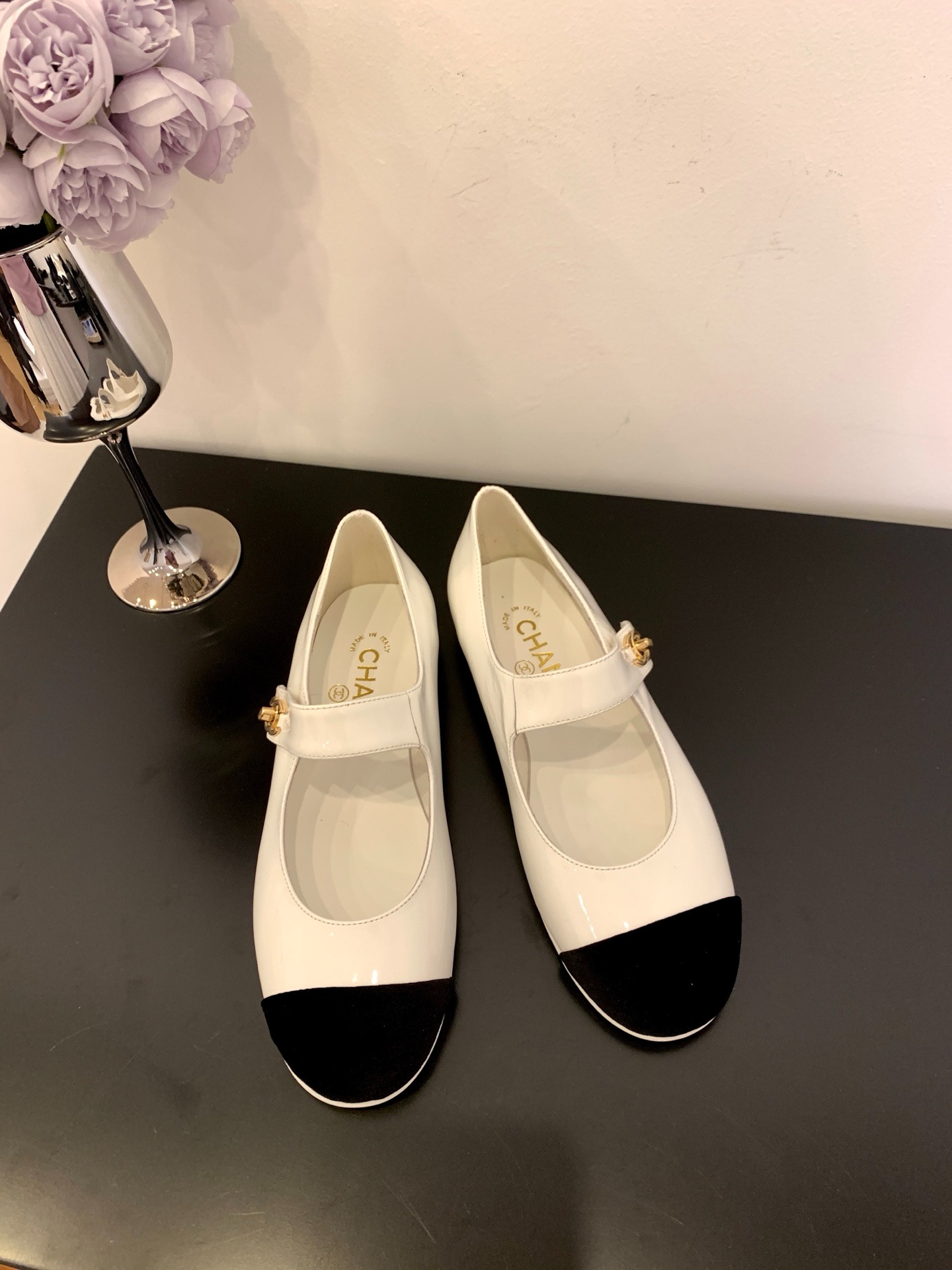 샤넬 25 신상 라운드 메리제인 슈즈