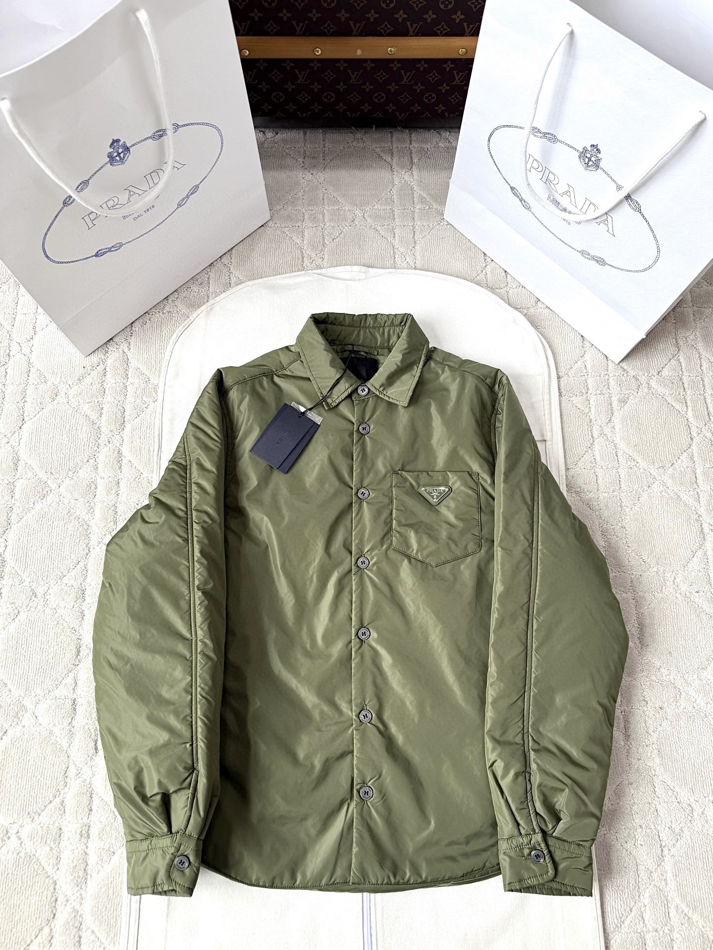 프라다 25FW 나일론 터틀넥 야상 점퍼