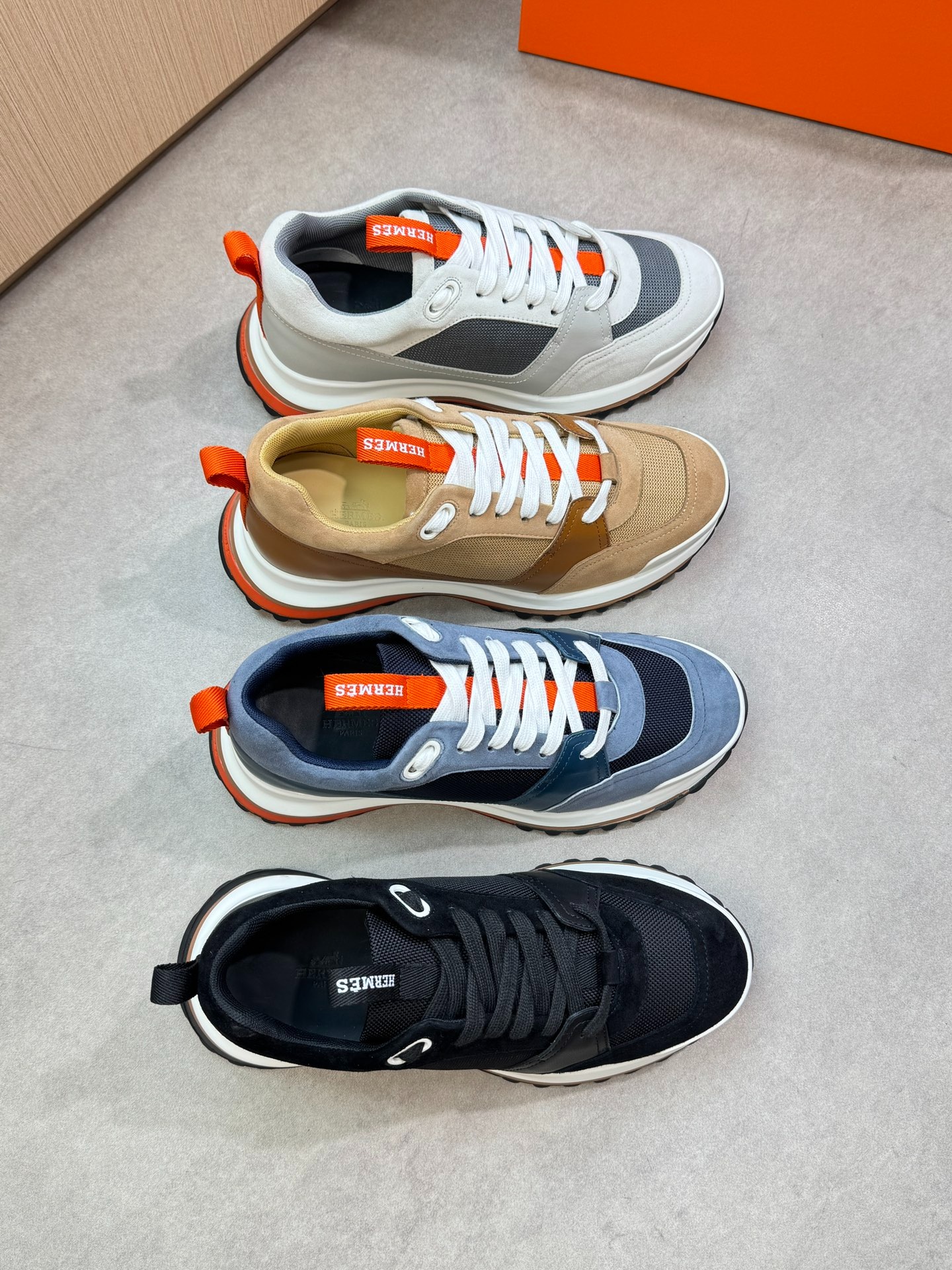 에르메스 오리지널 스니커즈