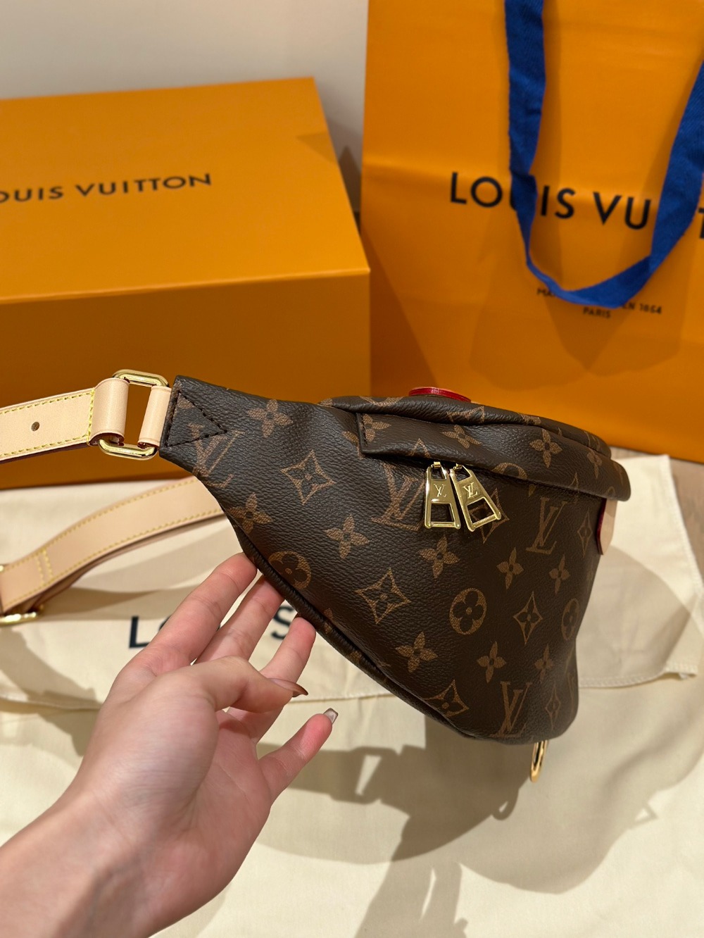 루이비* 모노그램 범백 힙색 M43644 