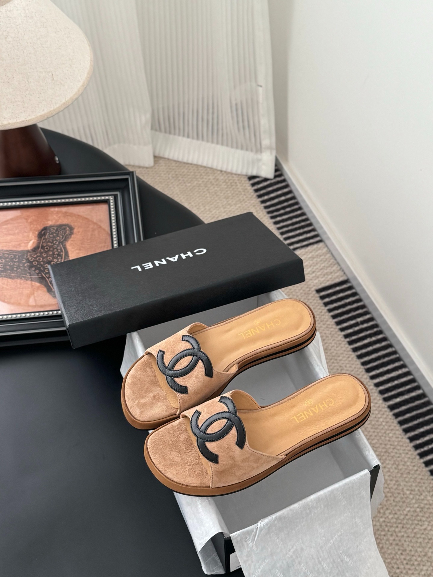 샤넬 25K 봄여름 신상 더블 C 슬리퍼