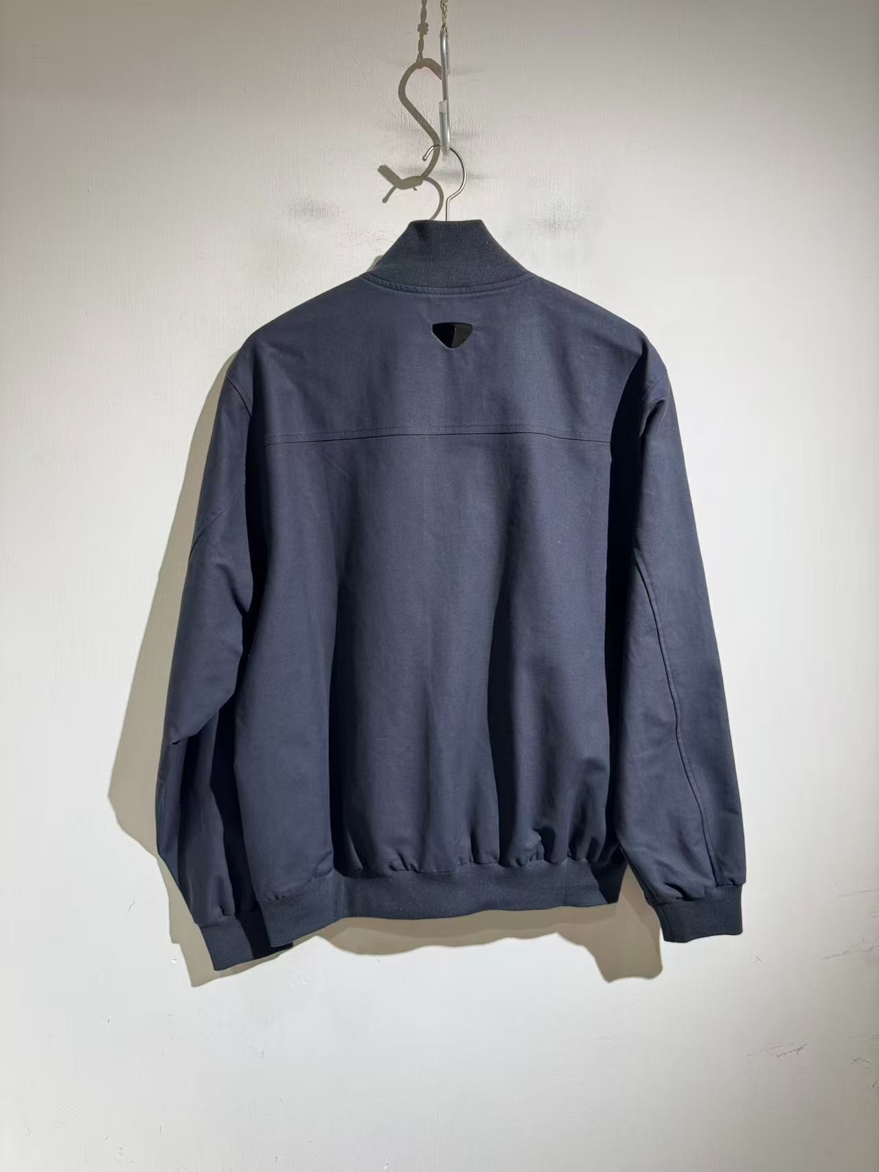 프라다 25 신상 카고 반집업 차이나 재킷