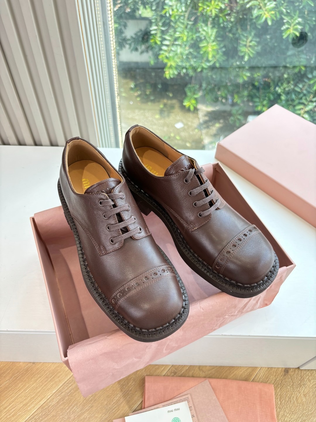 미우미우 25FW 메리제인 로퍼