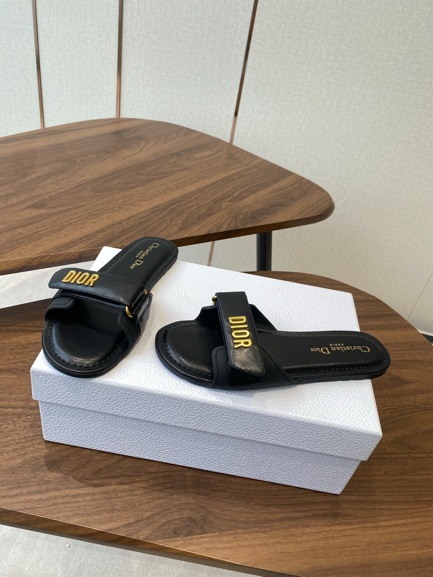 디올 벨크로 슬리퍼