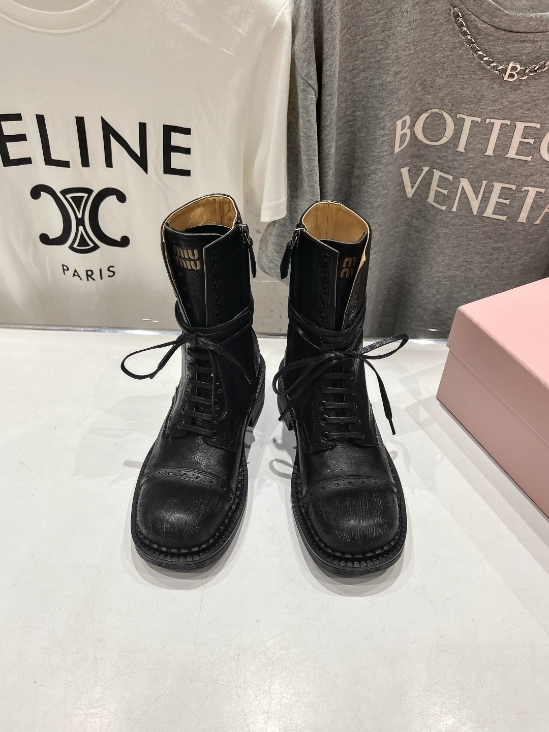 미우미우 25ss 가을/겨울 앤티크 빈티지 라이더 워커