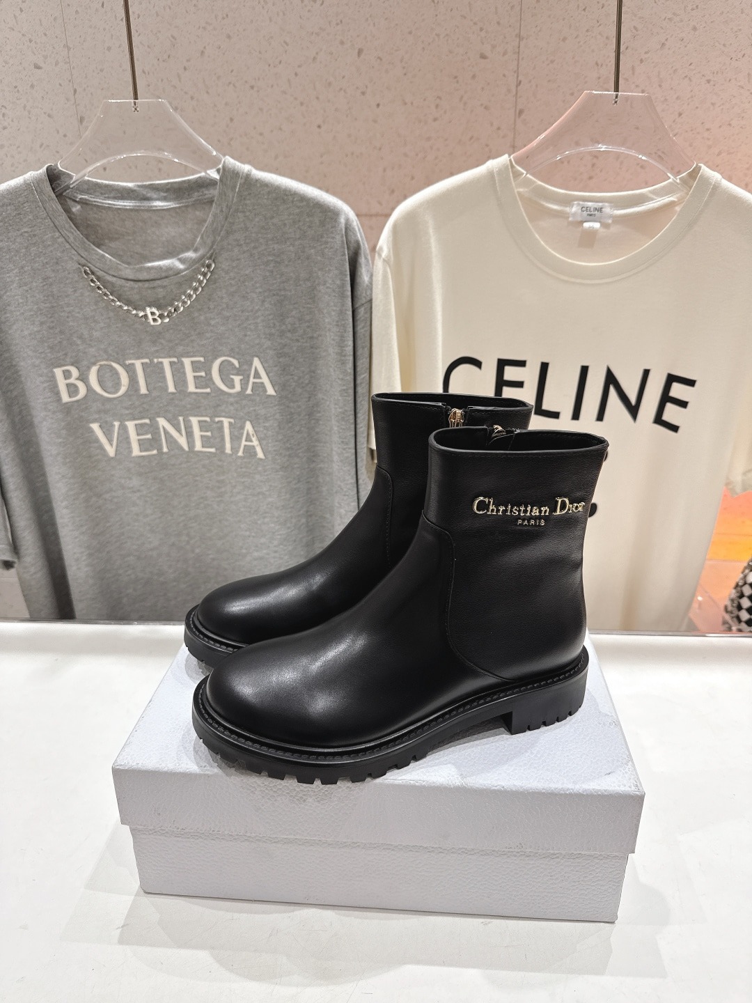 디올 25ss 신상 옆지퍼 플랫 부츠