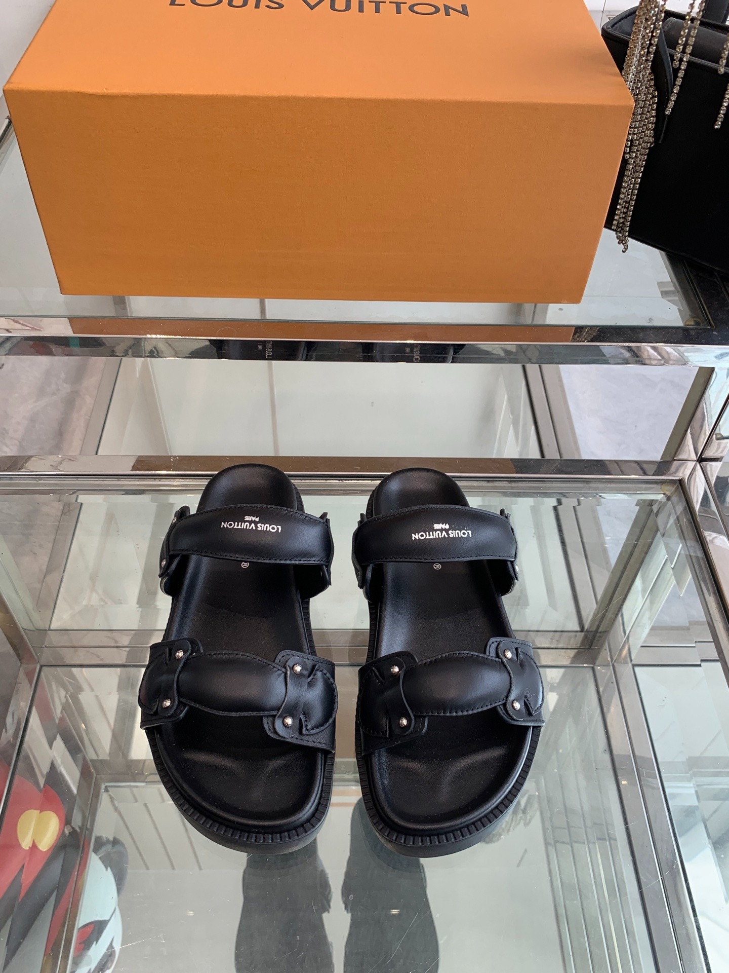 루이비통 2025ss 봄여름 신상 샌들