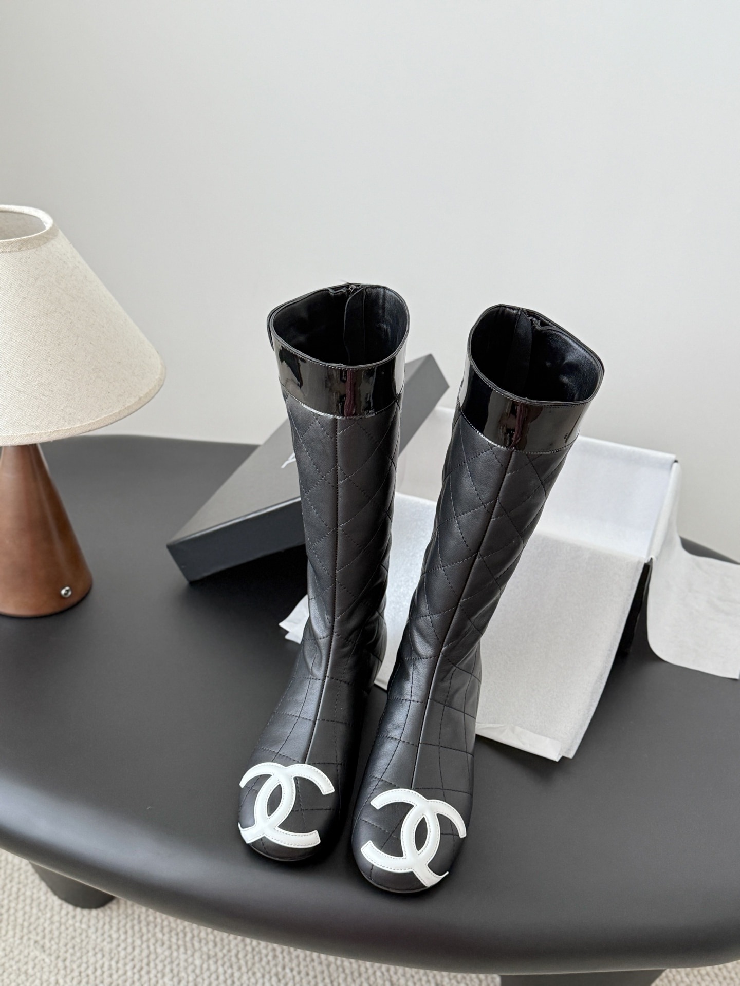 샤넬 캉펑 시리즈 앵클부츠