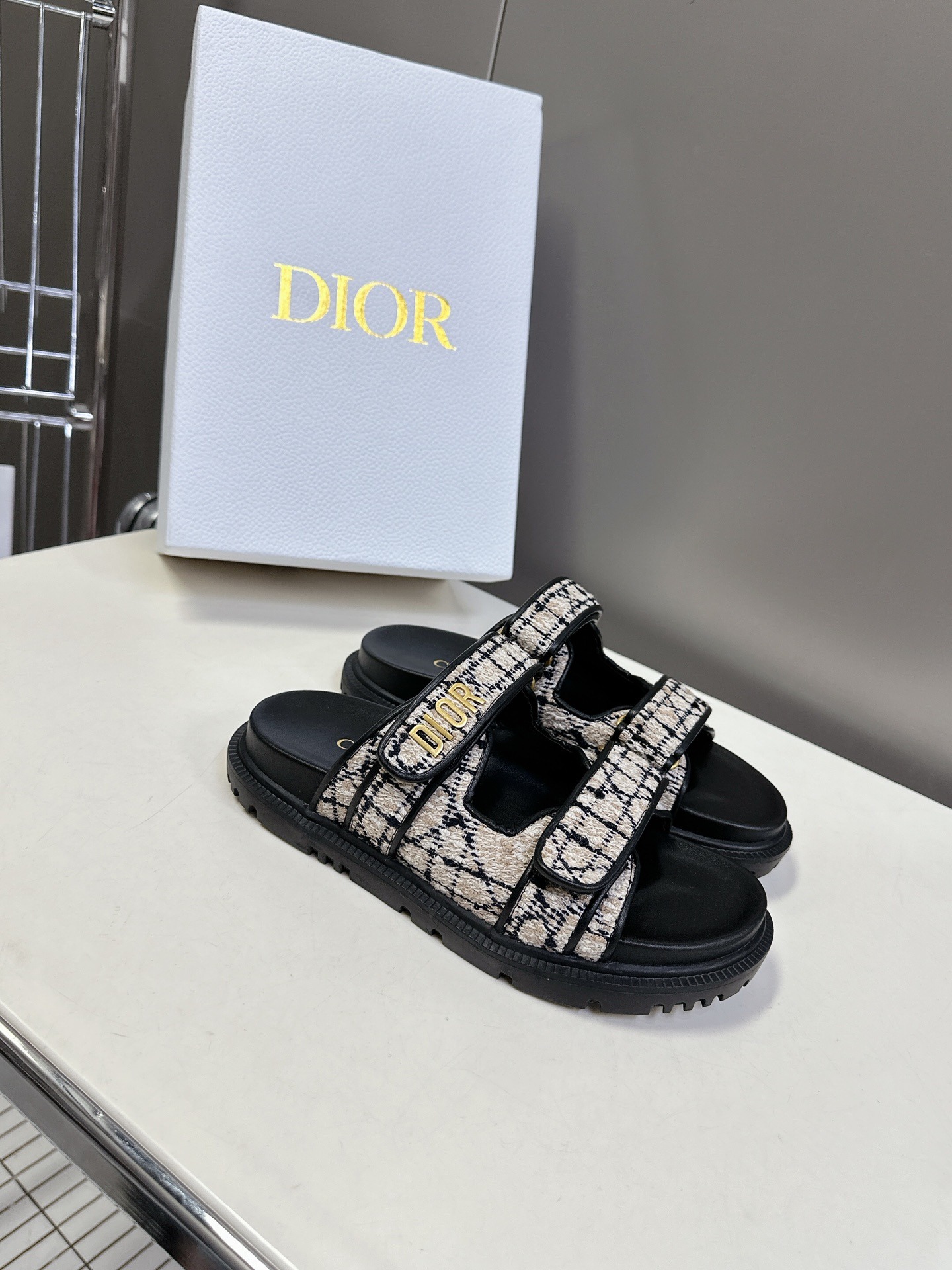 디올 봄여름 최신 벨크로 슬리퍼