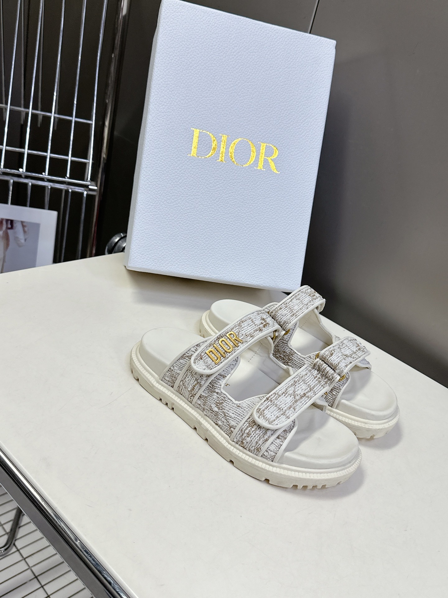 디올 봄여름 최신 벨크로 슬리퍼