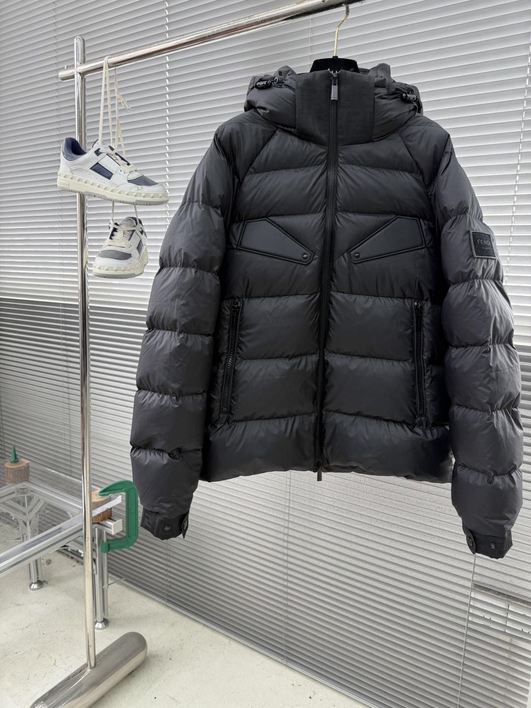 펜디 25년 신상 패딩