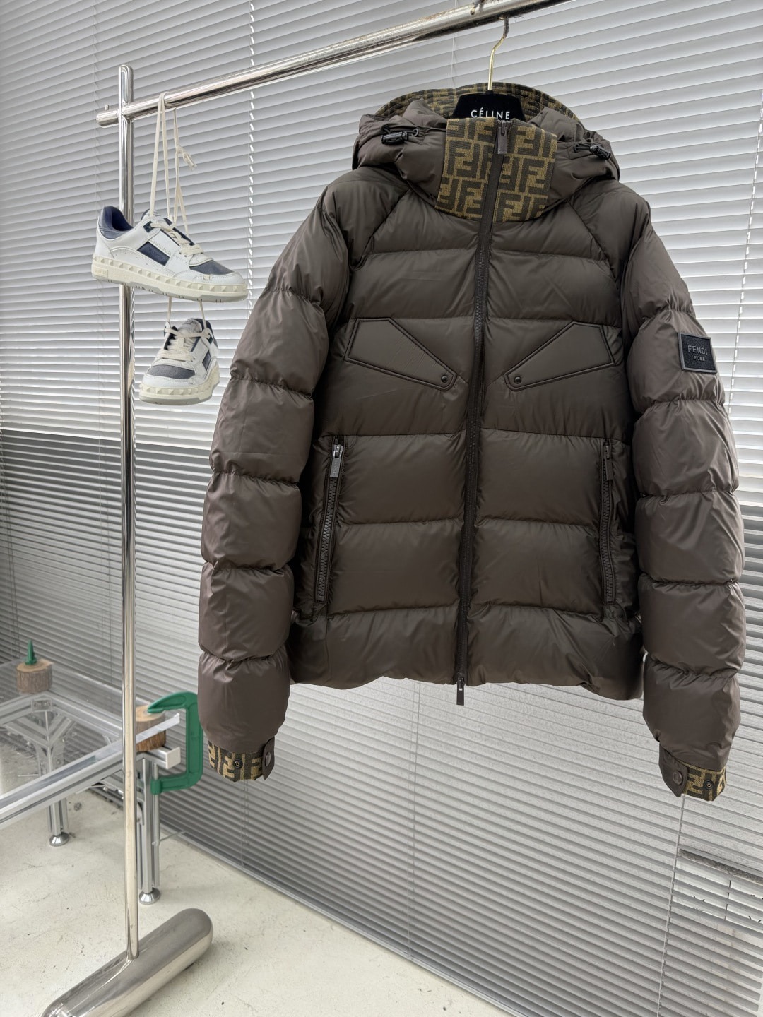 펜디 25년 신상 패딩