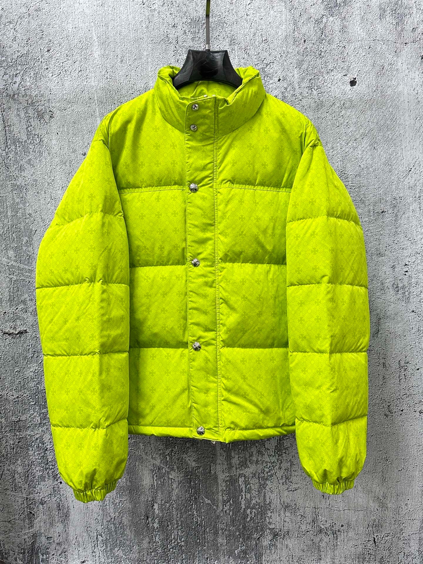 크롬하츠 자카드 다운 패딩