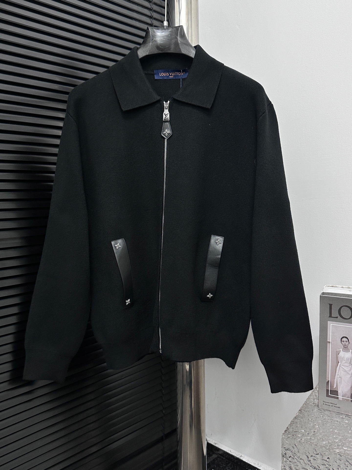 루이비통 가죽 니트 블루종 점퍼