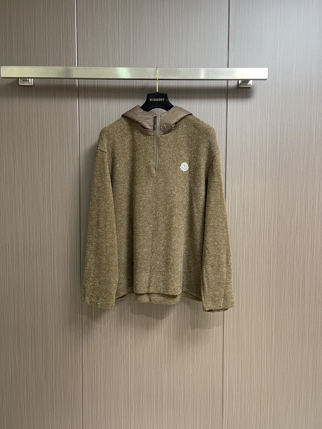 몽클레어 25ss 신상 니트 스웨터