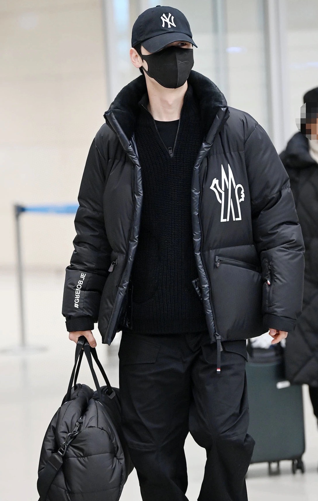 몽클레어 베르돈 다운 패딩