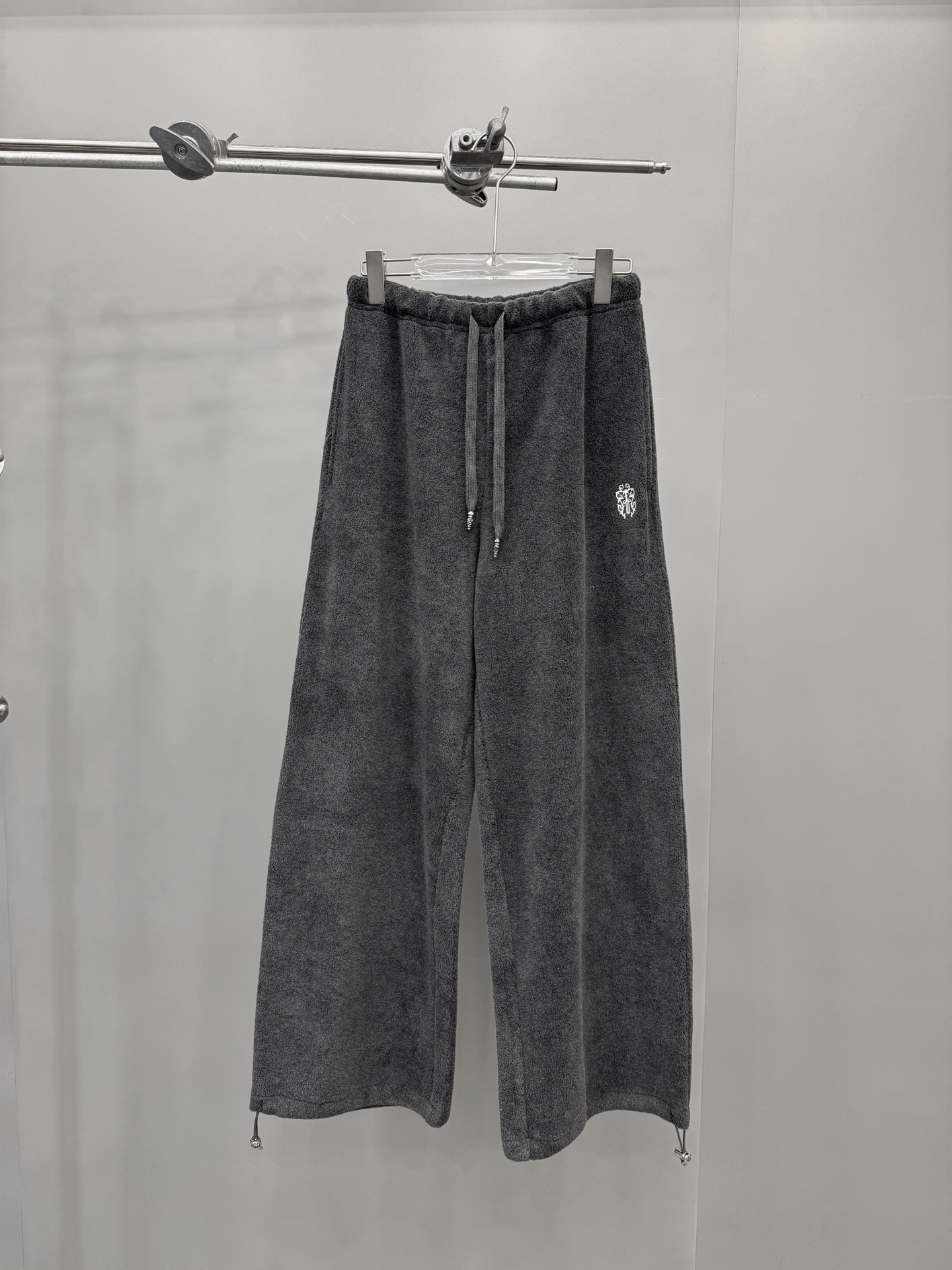 크롬하츠 신상 캐주얼 팬츠