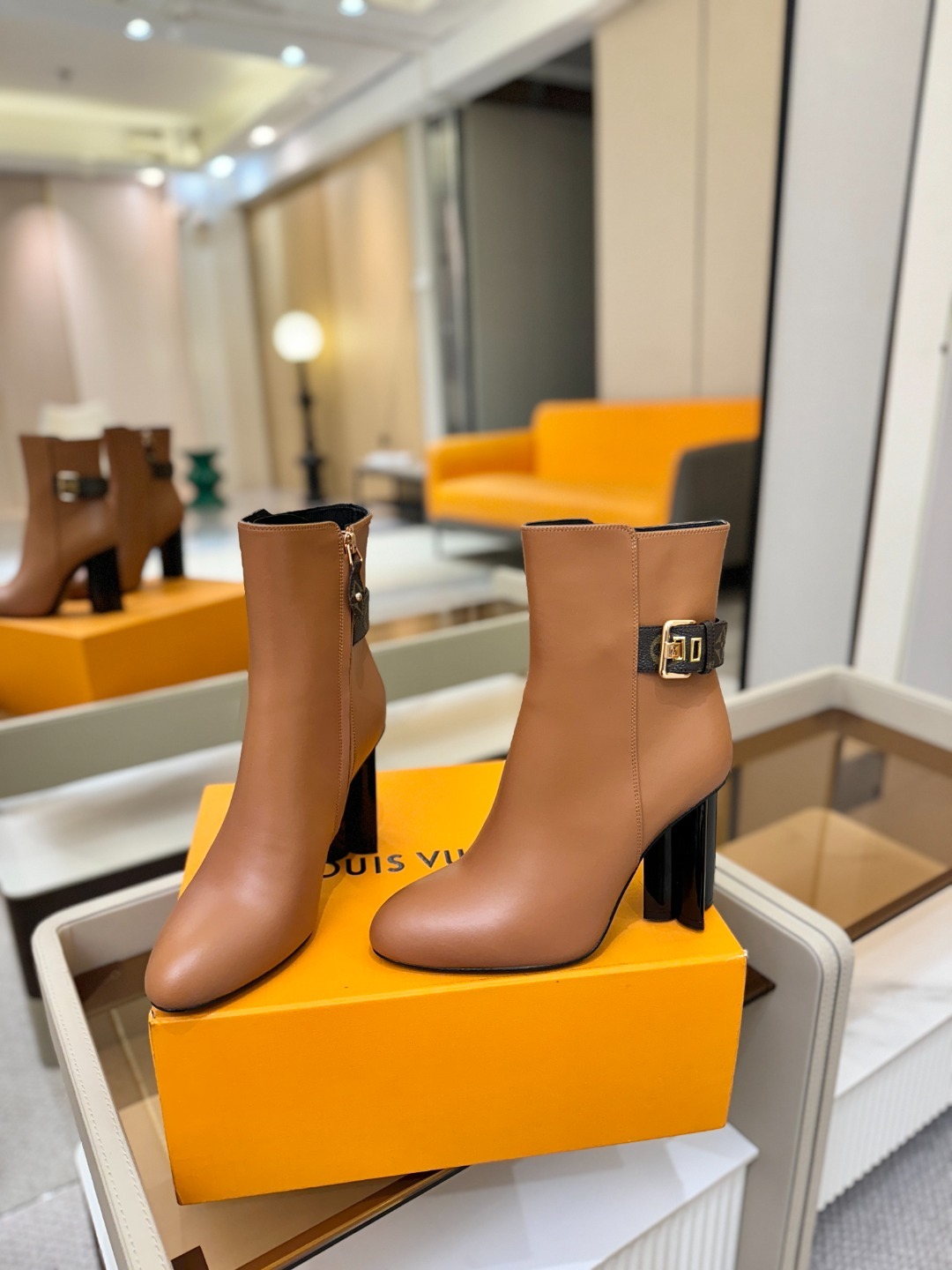 루이비통 베를린 오픈 토 앵클 부츠