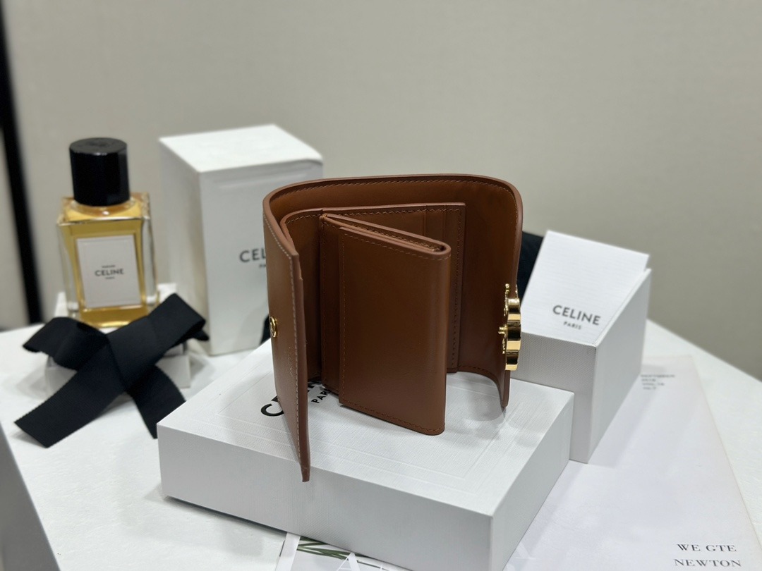 셀린느 스몰 사이즈 스무스 매쉬 양가죽 플랩지갑