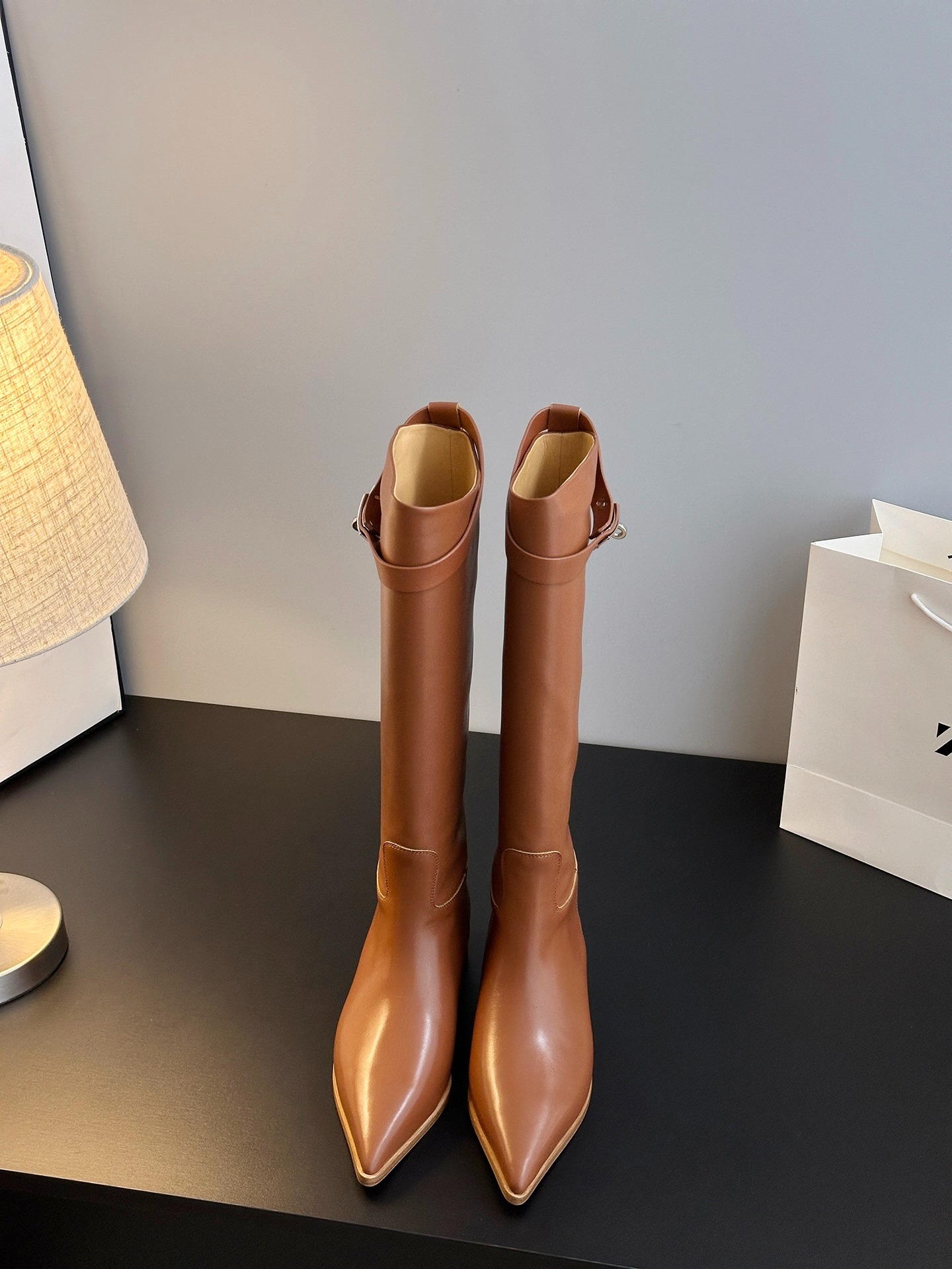 에르메스 신상 켈리 버클 라이더부츠