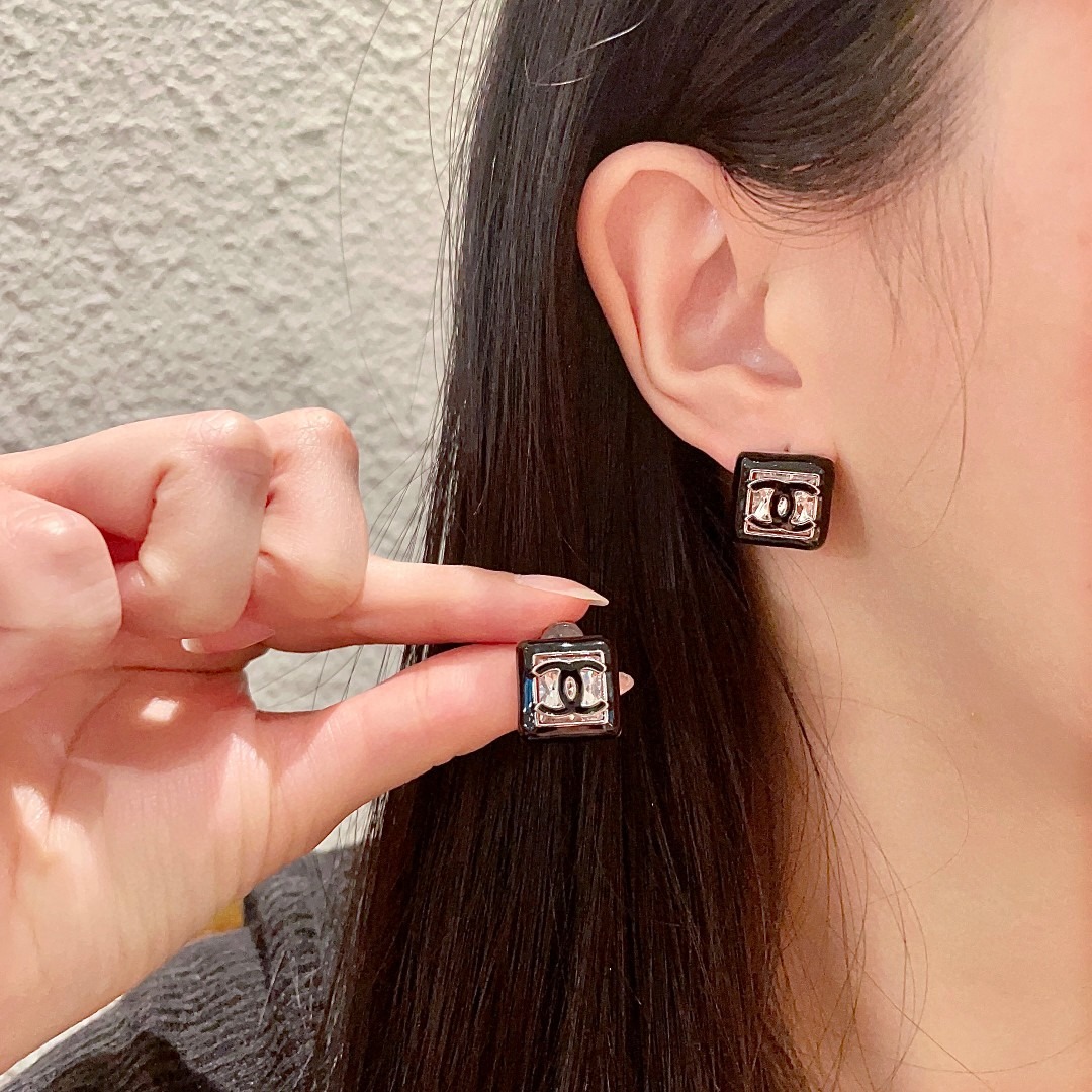 샤넬 25 cc 귀걸이