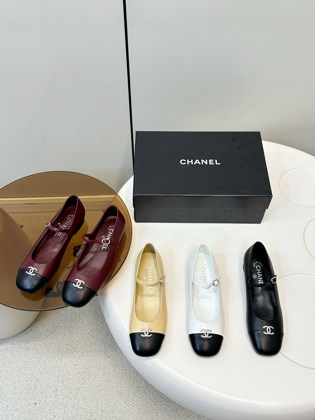 샤넬 26 봄 신상 메리제인 플랫