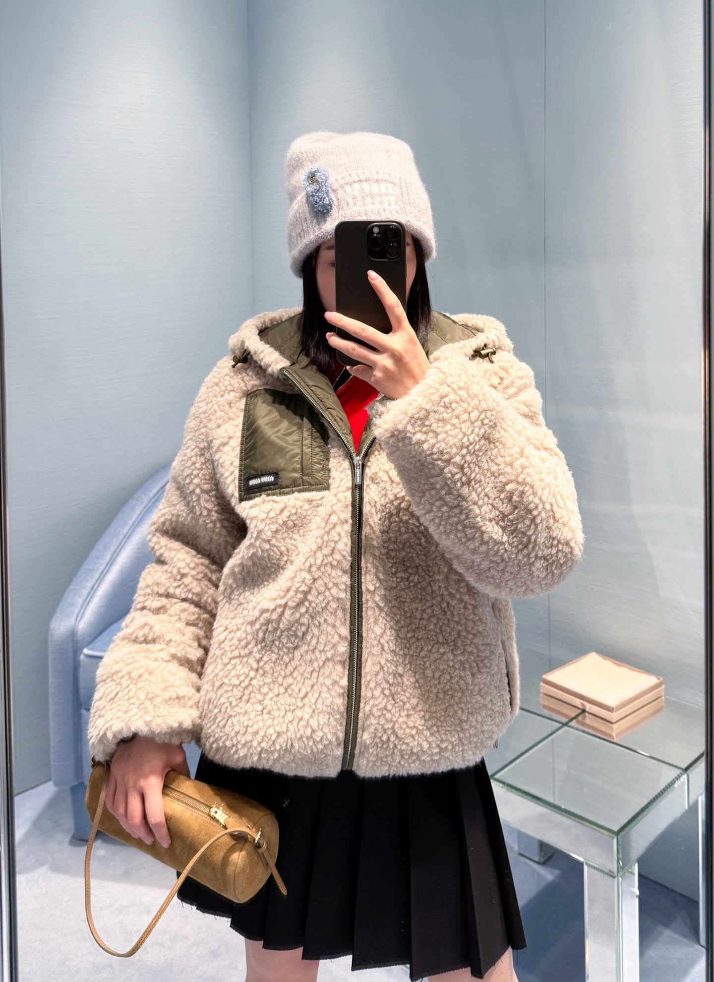 미우미우 25Fw 신상 푸들 패딩 점퍼