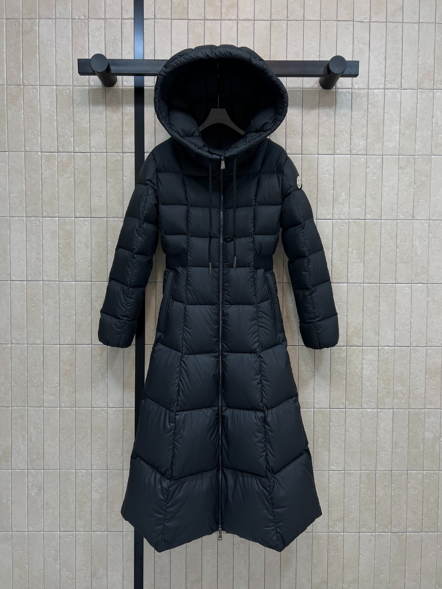 몽클레어 파우콘 롱패딩