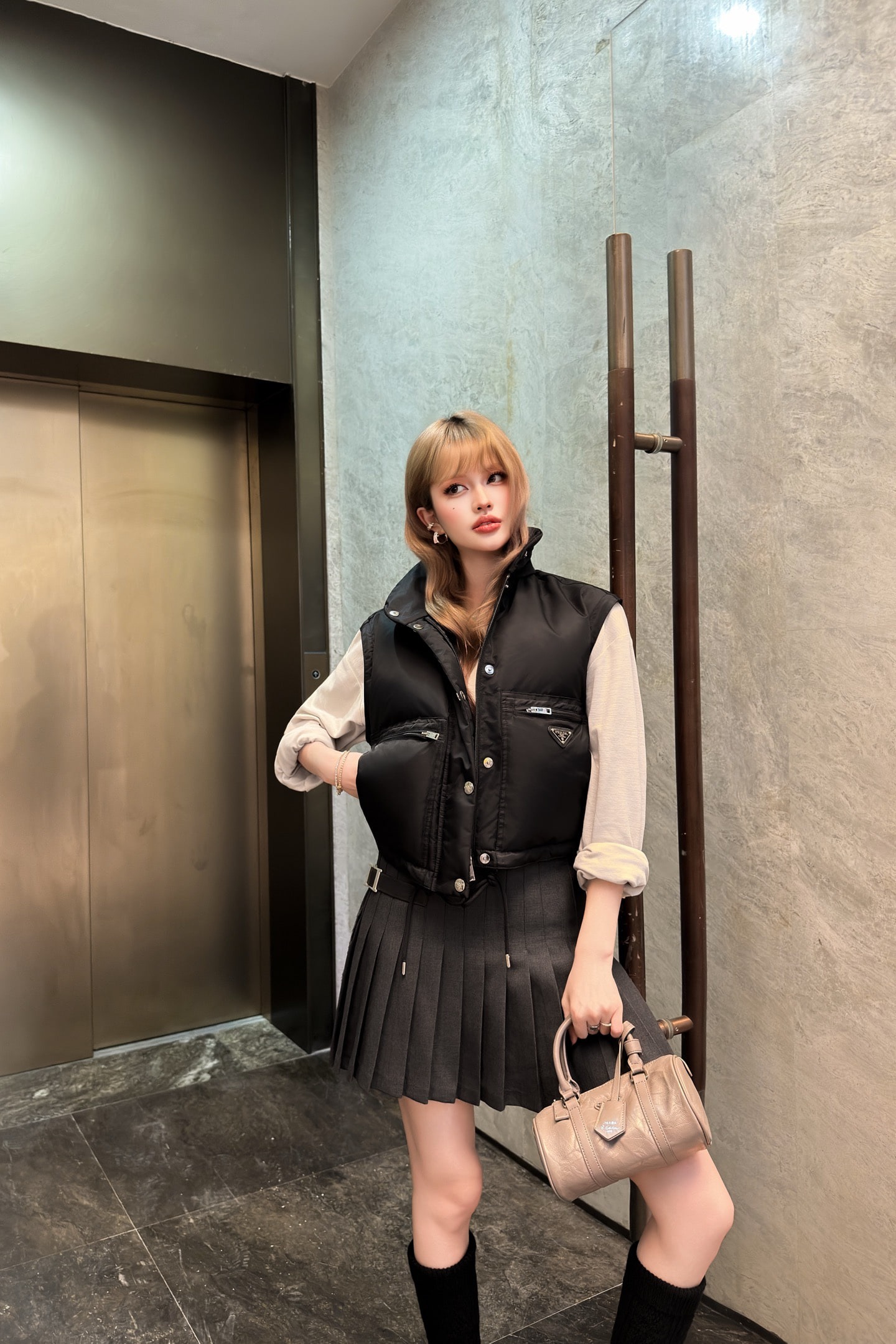 프라다 25 겨울 신상 탈부착 투웨이 후드 패딩