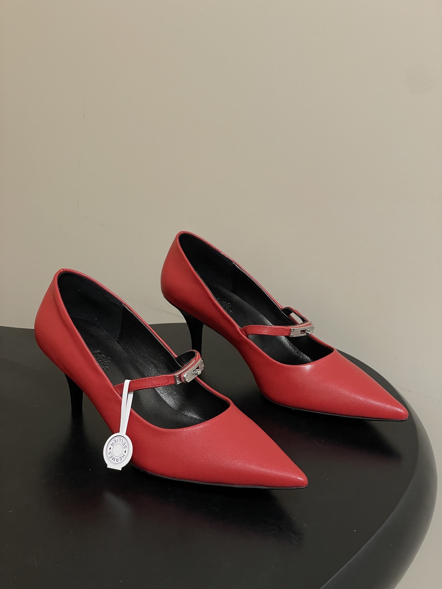 에르메스 26s 봄여름 신상 메리제인 펌프스 힐