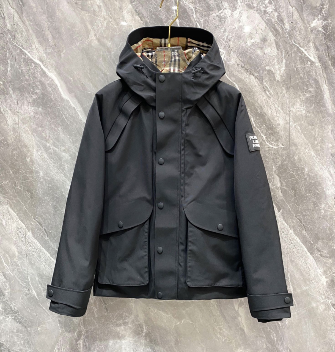 버버리 클래식 체크 윈드브레이커 패딩